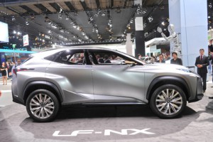 Feiert auf der IAA Weltpremiere – das Konzept-Fahrzeug Lexus LF-NX. Foto: Auto-Reporter.NET